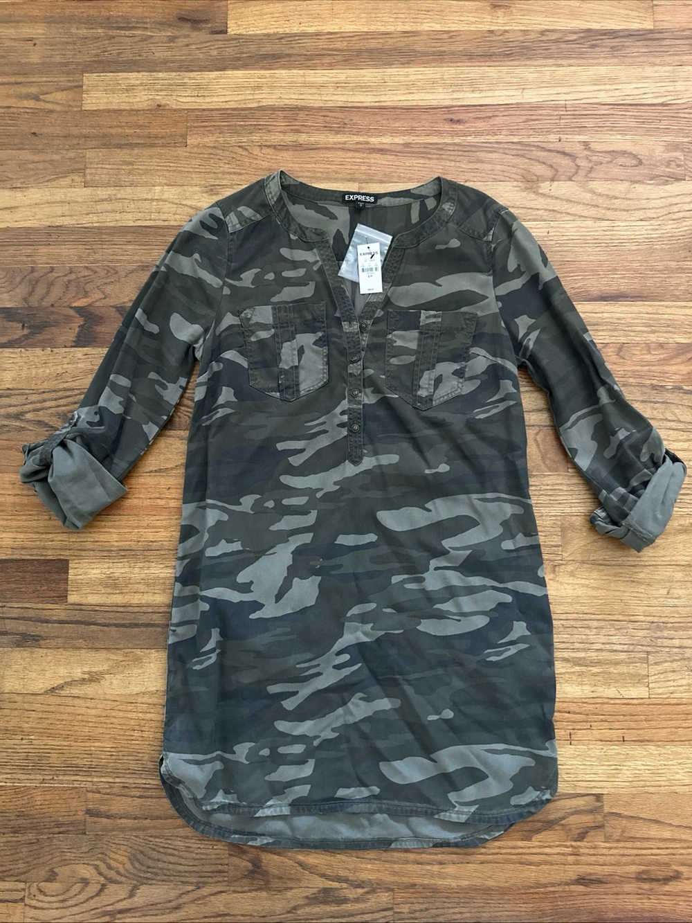 NEW Express Womens Camo Print Shirt Dress Olive Green Long Sleeve Sz Small